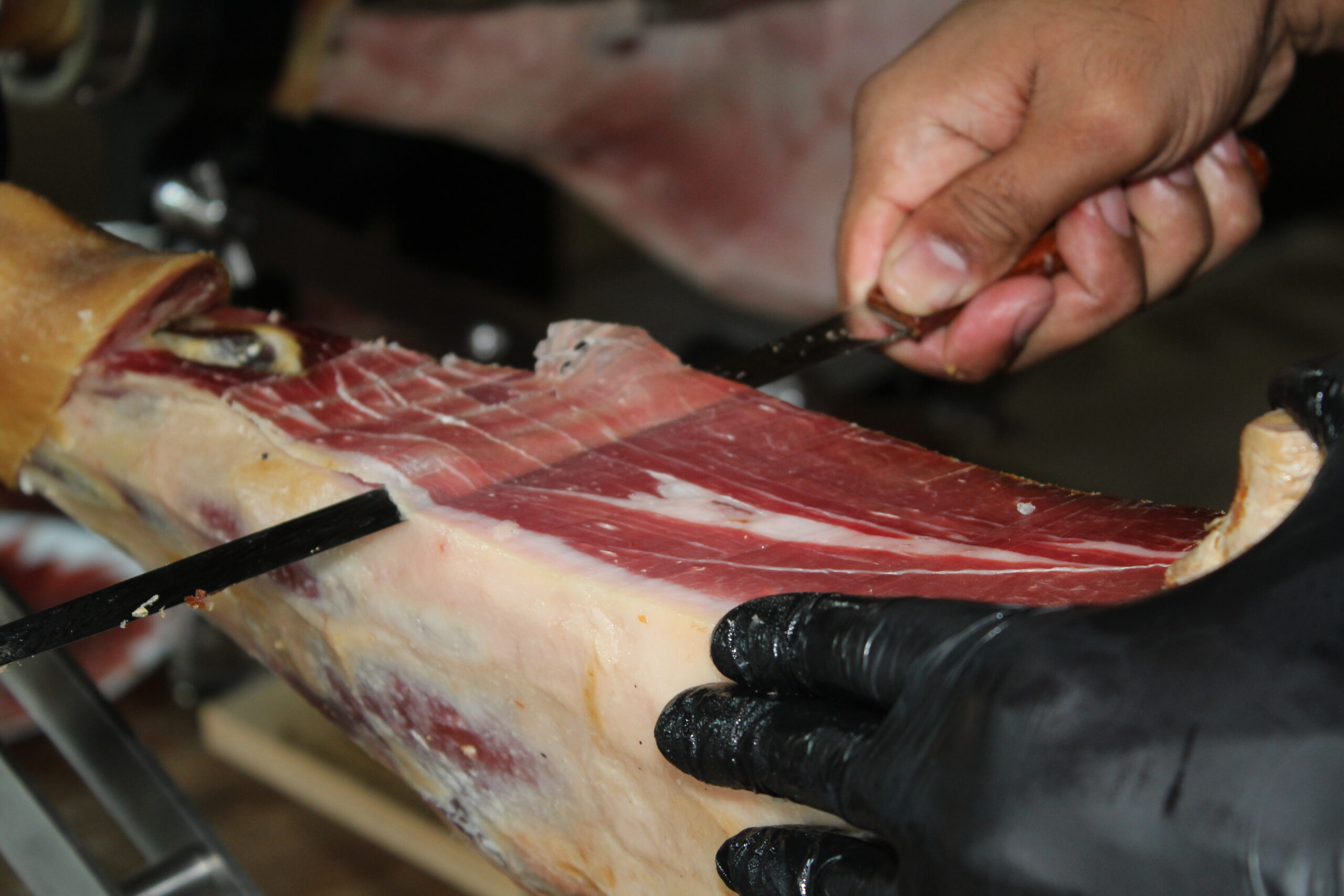 XII Concurso de Cortadores de Jamón de Bellota 100% Ibérico: A Arte que Eleva a Alta Gastronomia